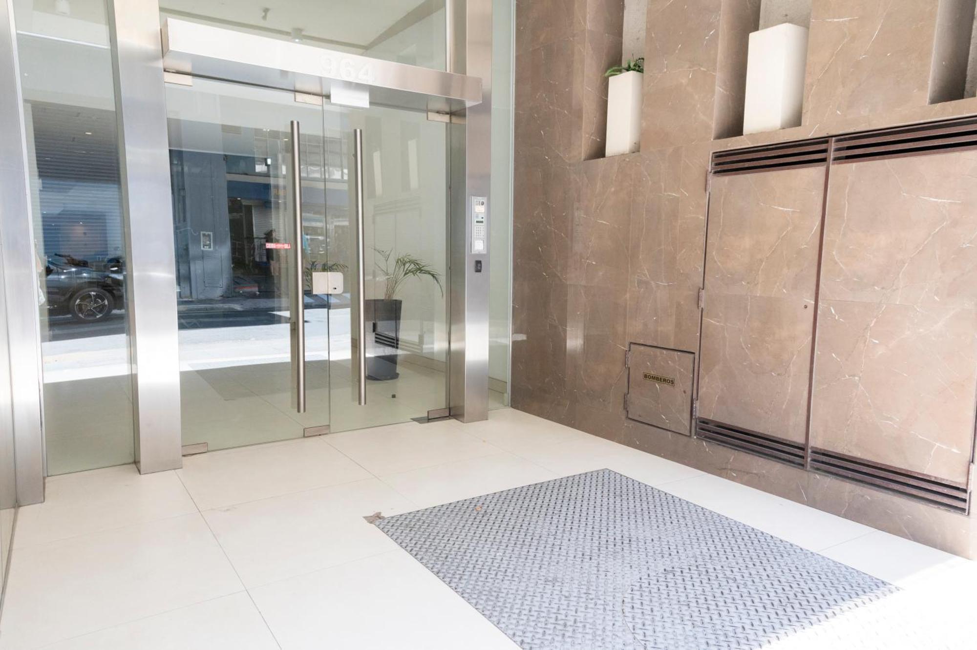 Apartamento Impecable! Centro De Bsas, Moderno Y Confortable Con Amenities Y Pileta 3 Pers